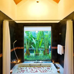 Отель Pilgrimage Village Hue 4* Улучшенный номер с различными типами кроватей фото 7