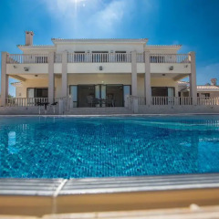 Отель Akefalou Sea View Villa бассейн