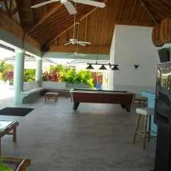 Отель Island Treasure Villas гостиничный бар