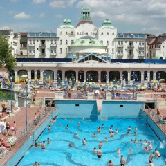 Апартаменты Grand Market Luxury Apartments бассейн фото 2
