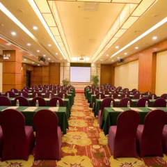 Holiday Villa Hotel & Residence Guangzhou фото 2
