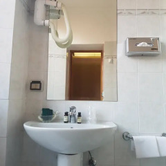 Hotel Fori Imperiali Cavalieri 3* Улучшенный номер с различными типами кроватей фото 4