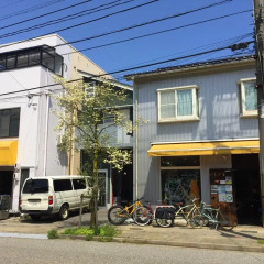 Отель Toolate Guesthouse Toyama Тояма парковка