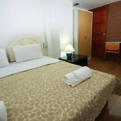 Апартаменты Khun Noy Apartment Бангкок комната для гостей фото 4