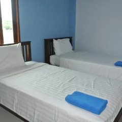 Отель Jomthong Guesthouse комната для гостей фото 4