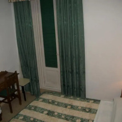 Отель Hostal Alfaro Мадрид балкон