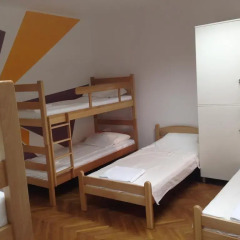 New Hostel Belgrade Кровать в общем номере с двухъярусной кроватью фото 2
