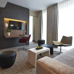 Steigenberger Hotel am Kanzleramt 5* Улучшенный номер с двуспальной кроватью фото 3