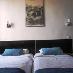 Отель Hôtel Central 2* Стандартный номер с 2 отдельными кроватями фото 5