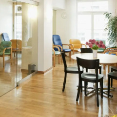 Haus zur Stauffacherin — Women Only (отель для женщин) интерьер отеля