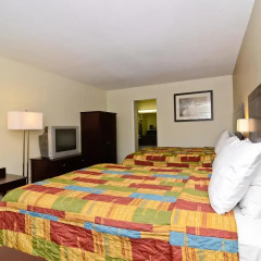 Отель Rodeway Inn Convention Center 2* Стандартный номер с 2 отдельными кроватями фото 4