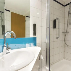 Отель Holiday Inn Express Dortmund 3* Стандартный номер с различными типами кроватей фото 5