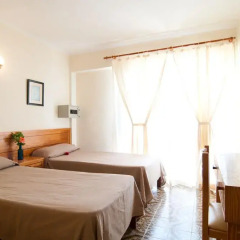Отель Hostal Montesol Стандартный номер с различными типами кроватей фото 3