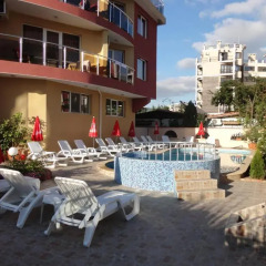 Отель Sunny Flower Hotel Болгария, Солнечный берег - отзывы, цены и фото номеров - забронировать отель Sunny Flower Hotel онлайн фото 2