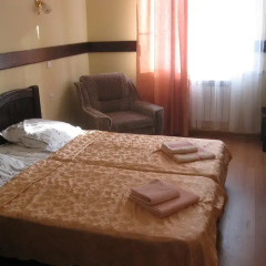 Гостиница Guest House Orekhovaya Roscha в Анапе отзывы, цены и фото номеров - забронировать гостиницу Guest House Orekhovaya Roscha онлайн Анапа комната для гостей фото 5