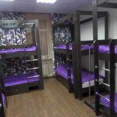 Like Hostel Кровать в мужском общем номере с двухъярусной кроватью