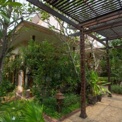 Отель Ploy Khumthong Boutique Resort Бангкок фото 4