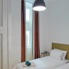 Отель LV Premier Baixa FI 4* Апартаменты с различными типами кроватей фото 4