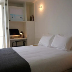 Отель The Late Birds Lisbon - Gay Urban Resort комната для гостей