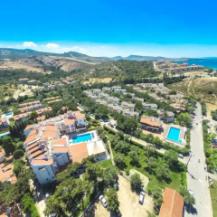 Hanedan Beach Hotel Турция, Фоча - отзывы, цены и фото номеров - забронировать отель Hanedan Beach Hotel онлайн бассейн