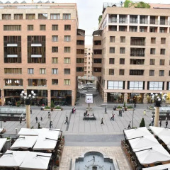 Отель Kentron North Ave La Piazza Ереван фото 3