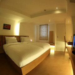 Silom One Hotel 3* Улучшенный номер фото 5