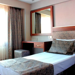 Hotel Buyuk Paris 3* Номер Делюкс с различными типами кроватей фото 7