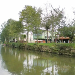 Отель Weir Country Park Йорк приотельная территория