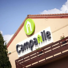 Отель Campanile Blois Nord спортивное сооружение