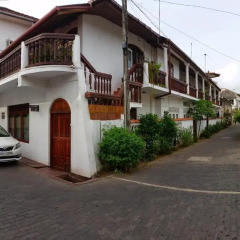 Отель Beach Haven Guest House (Mrs Wijenayake's Guest House) Шри-Ланка, Галле - отзывы, цены и фото номеров - забронировать отель Beach Haven Guest House (Mrs Wijenayake's Guest House) онлайн парковка