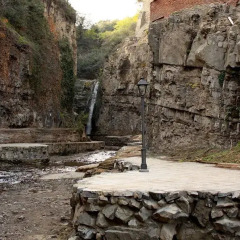 Отель Aleksandre Guest House Грузия, Тбилиси - отзывы, цены и фото номеров - забронировать отель Aleksandre Guest House онлайн приотельная территория