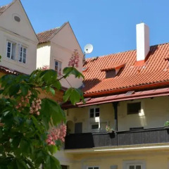 Апартаменты Apartment In Prague Прага вид на фасад