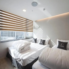 Отель K-Guesthouse Dongdaemun Premium 2* Стандартный номер с различными типами кроватей фото 11