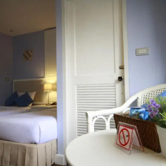 Hotel Alley 3* Улучшенный номер с двуспальной кроватью фото 18