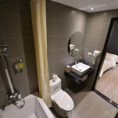 Hanoi Emerald Waters Hotel Trendy 3* Номер Делюкс с различными типами кроватей фото 6