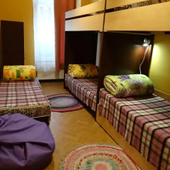 Happy Hostel Кровать в общем номере с двухъярусными кроватями фото 5
