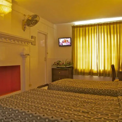Отель Kathmandu Guest House by KGH Group Непал, Катманду - 1 отзыв об отеле, цены и фото номеров - забронировать отель Kathmandu Guest House by KGH Group онлайн интерьер отеля фото 3
