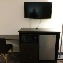 Отель Knights Inn Niagara Falls Near IAG Airport США, Ниагара-Фолс - отзывы, цены и фото номеров - забронировать отель Knights Inn Niagara Falls Near IAG Airport онлайн удобства в номере фото 2