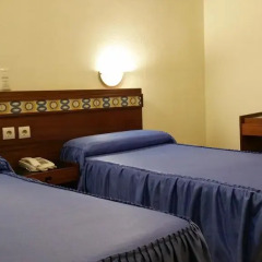 Отель Hostal Felipe V Стандартный номер с 2 отдельными кроватями фото 7