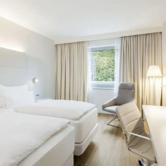 Hotel NH Düsseldorf City Nord 4* Стандартный номер двуспальная кровать фото 2