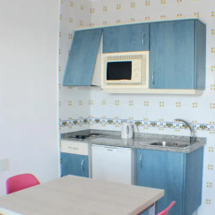 Отель Apartamentos Playa Moreia Апартаменты с различными типами кроватей