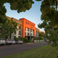 Отель Peermont Metcourt Inn At The Grand Palm Габороне парковка