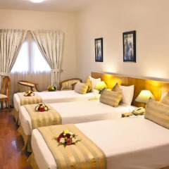 Landmark Plaza Hotel 3* Стандартный номер с различными типами кроватей фото 3