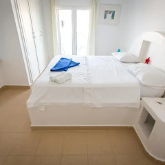 Two Mermaids Hotel 2* Стандартный номер с двуспальной кроватью фото 18