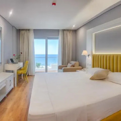 Premium Beach Hotel 5* Номер Делюкс с различными типами кроватей
