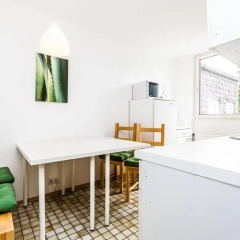Апартаменты Apartment Köln Weidenpesch Кёльн комната для гостей фото 5