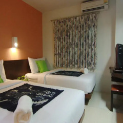 Отель Khaosan Holiday 3* Стандартный номер с 2 отдельными кроватями