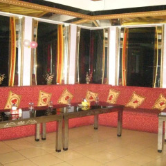 Отель Titan King Casino