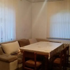Отель Guest house Krasnii Zvetok Кыргызстан, Каракол - отзывы, цены и фото номеров - забронировать отель Guest house Krasnii Zvetok онлайн комната для гостей фото 3