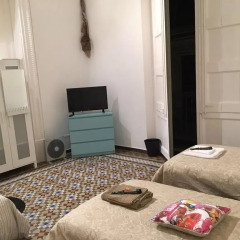 Отель Happy @ Barcelona Барселона комната для гостей фото 3
